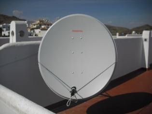 1.4 mtr Famaval satellite dish